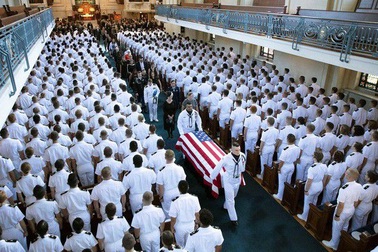 Nước Mỹ tiễn đưa John McCain về nơi an nghỉ cuối cùng