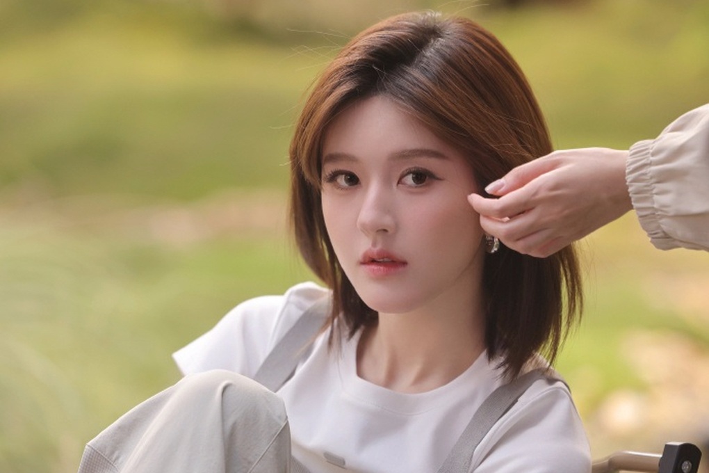 Triệu Lộ Tư kể bị giam cầm ở khách sạn, nguy cơ mất hàng nghìn tỷ đồng - 1 Triệu Lộ Tư kể bị giam cầm ở khách sạn, nguy cơ mất hàng nghìn tỷ đồng - 1