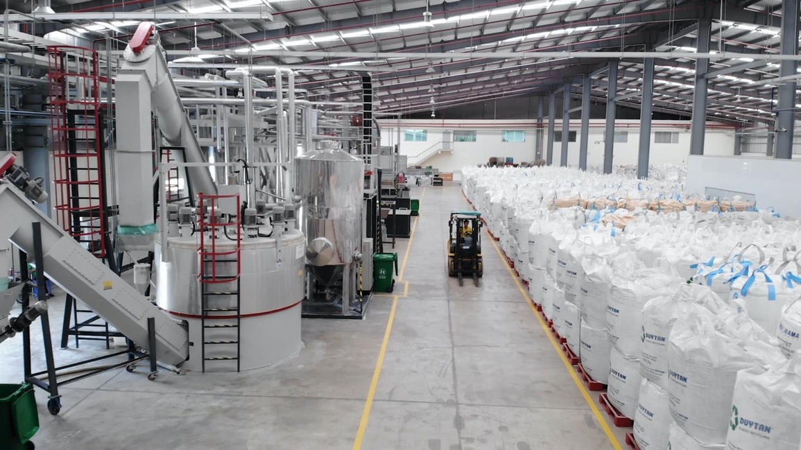 Nhựa tái chế Duy Tân đẩy mạnh hoạt động trong năm 2022 - 2 Nhựa tái chế Duy Tân đẩy mạnh hoạt động trong năm 2022 - 2