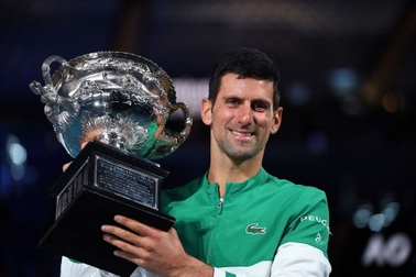 Đánh bại Medvedev, Djokovic vô địch Australian Open 2021
