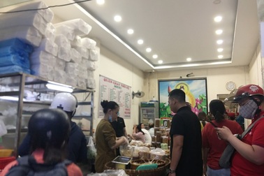 TPHCM: Đồ chay bình dân “hốt bạc” dịp Rằm tháng 7