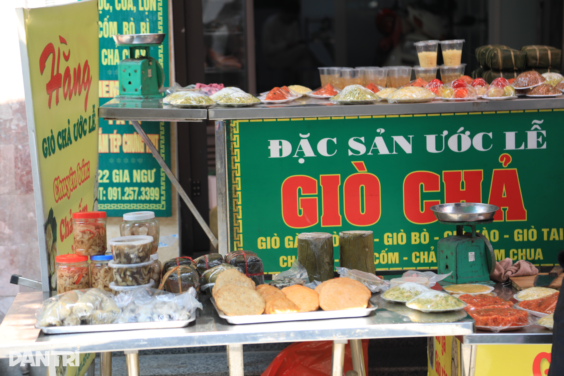 Những món ngon đắt khách nhất chợ nhà giàu ở Hà Nội ngày Tết - 13 Những món ngon đắt khách nhất chợ nhà giàu ở Hà Nội ngày Tết - 13