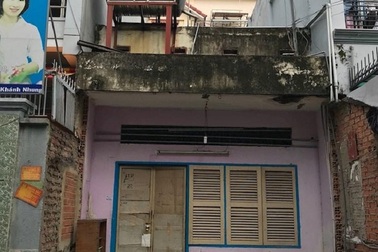 Nhà “nát” rao bán với giá rẻ, người dân hết sức cẩn thận