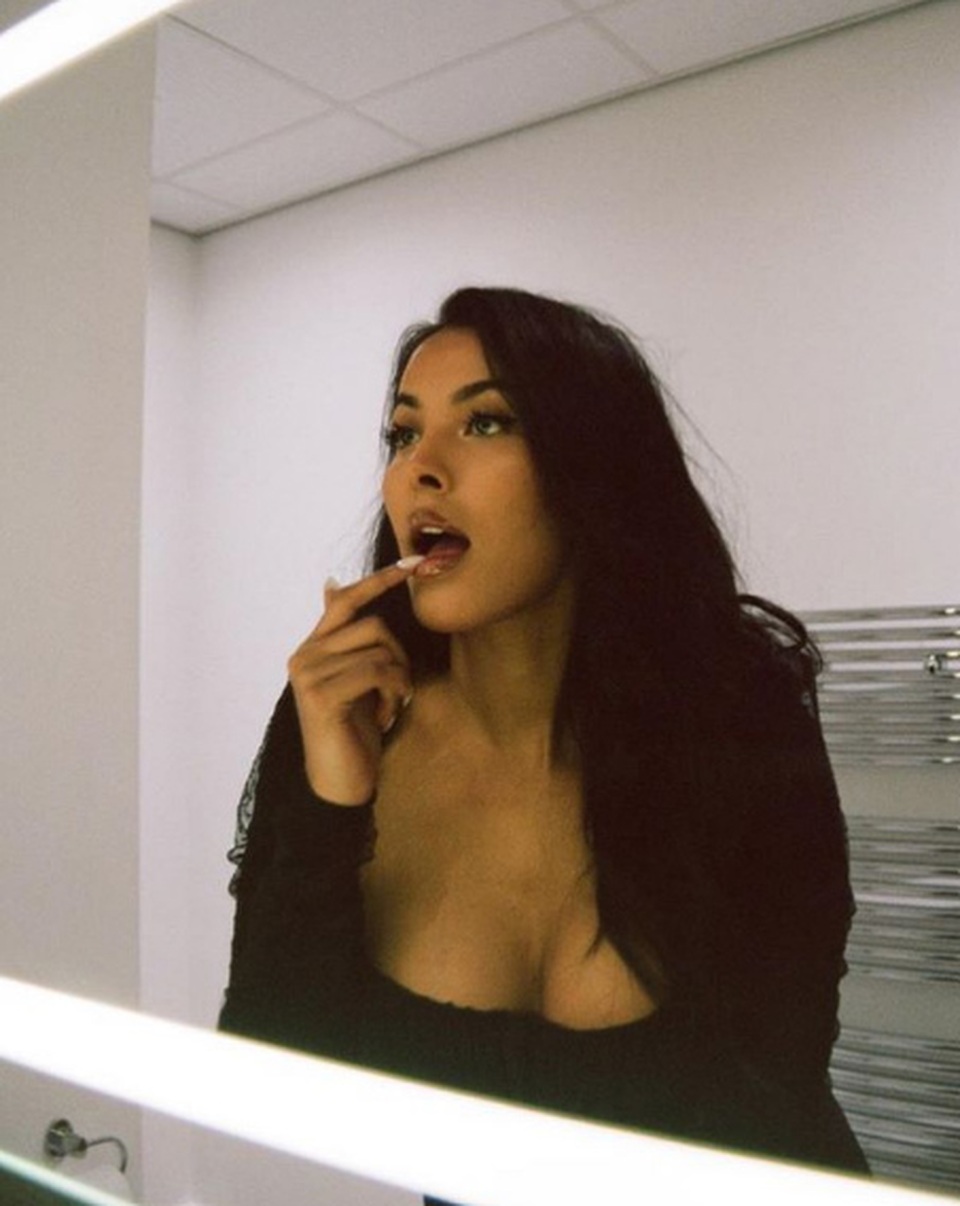 Nữ MC gợi cảm Maya Jama rời đài BBC - 7 Nữ MC gợi cảm Maya Jama rời đài BBC - 7