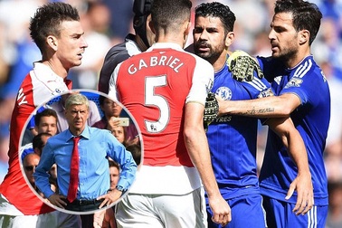 Arsene Wenger: “Diego Costa đáng bị đuổi hai lần”