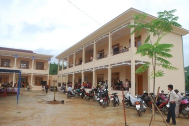 Tập đoàn Dầu khí VN xây trường tặng học sinh huyện vùng cao Đông Giang