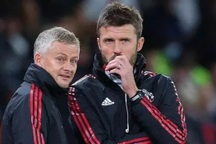 Trợ lý Michael Carrick lần đầu lên tiếng sau khi HLV Solskjaer bị sa thải