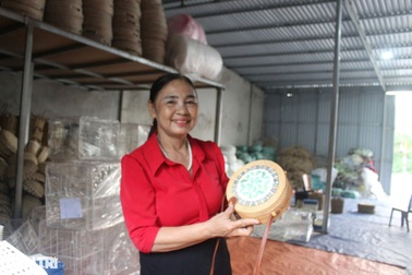 Giấu chồng mang 10 triệu đồng đi khởi nghiệp, người phụ nữ tạo nên kỳ tích