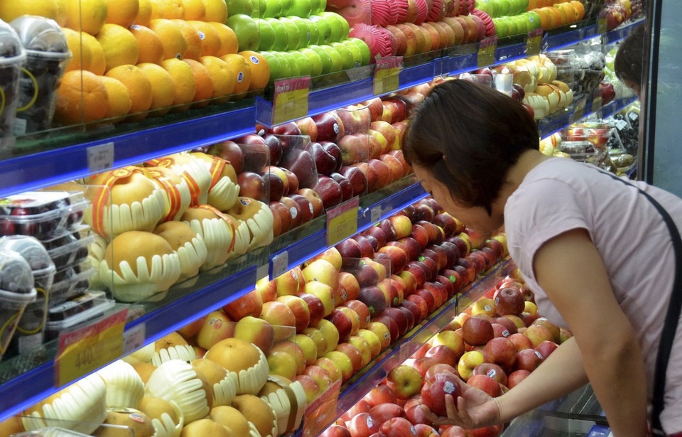 Người Việt chi cả trăm triệu USD mua rau quả ngoại nhập dịp Tết - 1 Người Việt chi cả trăm triệu USD mua rau quả ngoại nhập dịp Tết - 1