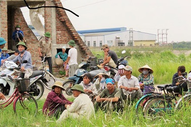 Lãnh đạo tỉnh thông tin vụ xe ủi của đơn vị thi công cán qua người dân