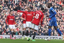 Man Utd đánh bại Everton nhờ 2 quả phạt đền