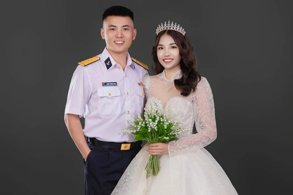 Chuyện cảm động về gia đình chàng Trung úy phía sau clip gây bão mạng - 4 Chuyện cảm động về gia đình chàng Trung úy phía sau clip gây bão mạng - 4