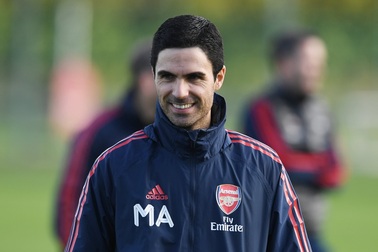 HLV Arsenal đã hoàn toàn bình phục sau khi nhiễm Covid-19