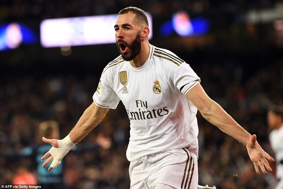 Ngược dòng hạ Sociedad, Real Madrid áp sát Barcelona - 4 Ngược dòng hạ Sociedad, Real Madrid áp sát Barcelona - 4