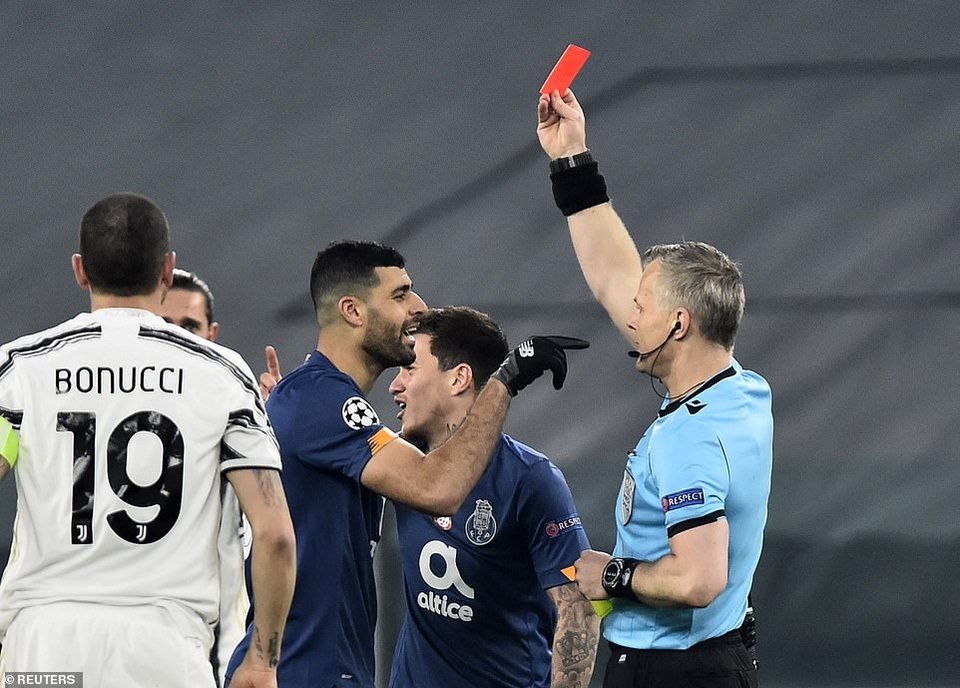 C.Ronaldo gây thất vọng, Juventus bị loại đầy cay nghiệt trước Porto - 4 C.Ronaldo gây thất vọng, Juventus bị loại đầy cay nghiệt trước Porto - 4