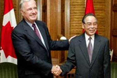 Thủ tướng Phan Văn Khải hội đàm với Thủ tướng Paul Martin