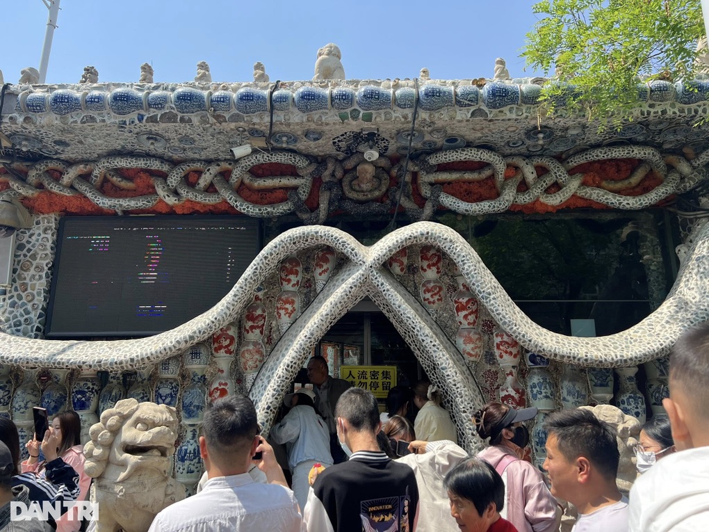 Xếp hàng 2 tiếng ở Vạn Lý Trường Thành, khách Việt choáng cảnh chen chúc - 4 Xếp hàng 2 tiếng ở Vạn Lý Trường Thành, khách Việt choáng cảnh chen chúc - 4