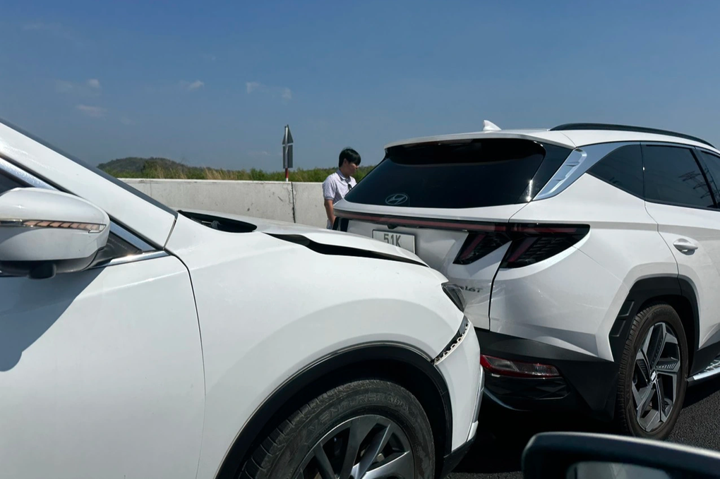 Gần 100 vụ va chạm, tai nạn giao thông trên cao tốc Phan Thiết - Dầu Giây - 1 Gần 100 vụ va chạm, tai nạn giao thông trên cao tốc Phan Thiết - Dầu Giây - 1