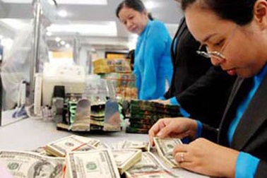 Tín dụng lo sau "bão" sẽ đón "sóng thần"