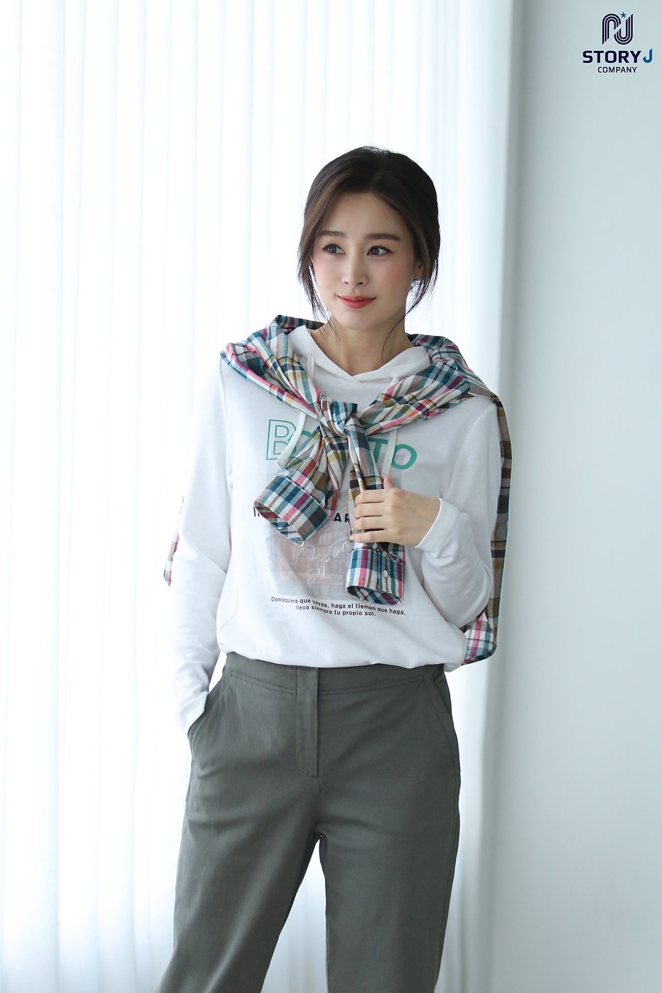 Nhan sắc trẻ trung của Kim Tae Hee ở tuổi 40 - 4 Nhan sắc trẻ trung của Kim Tae Hee ở tuổi 40 - 4