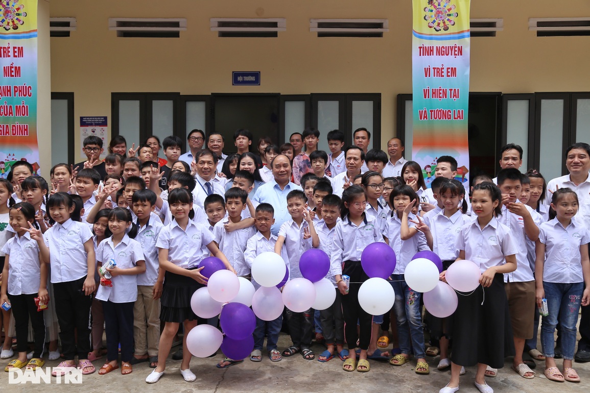 Chủ tịch nước kêu gọi cộng đồng chung tay chăm sóc, bảo vệ trẻ em - 6 Chủ tịch nước kêu gọi cộng đồng chung tay chăm sóc, bảo vệ trẻ em - 6