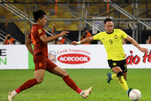 Đội nhà mất oan bàn thắng trước Thái Lan, báo Malaysia lên án trọng tài