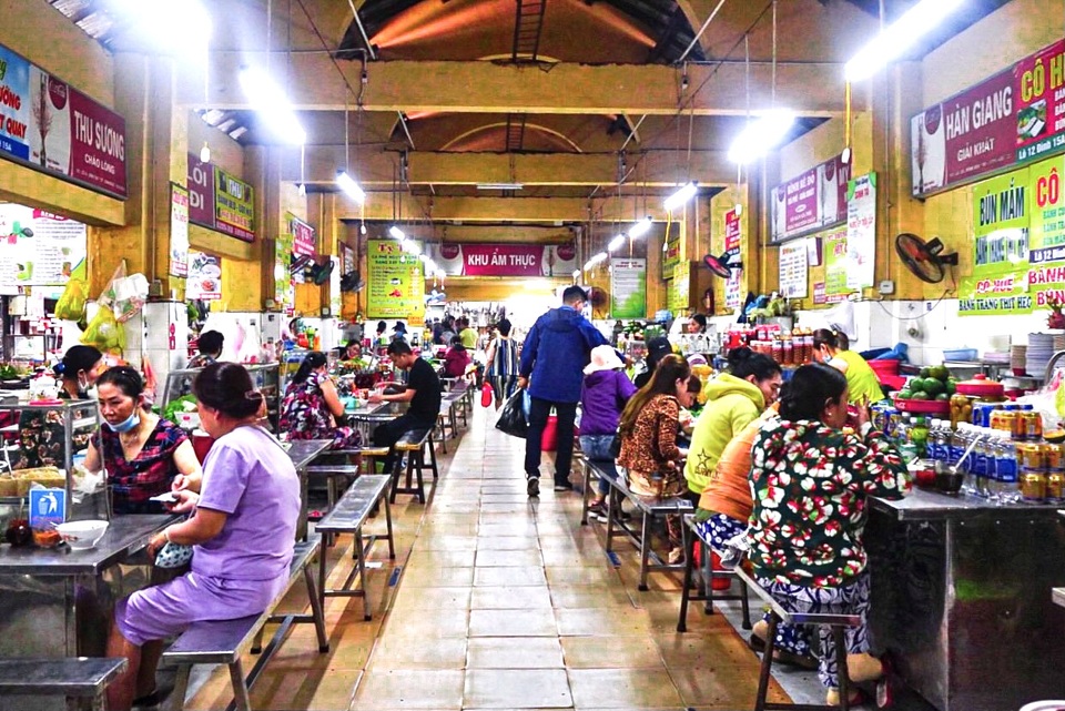 Lạc vào thiên đường ẩm thực cả trăm món vừa ngon, vừa rẻ ở Đà Nẵng - 3 Lạc vào thiên đường ẩm thực cả trăm món vừa ngon, vừa rẻ ở Đà Nẵng - 3