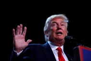 Nghị sĩ Philippines kêu gọi cấm cửa Donald Trump vĩnh viễn