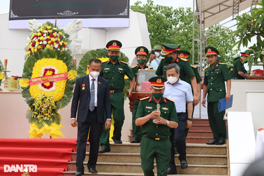 Tổ chức an táng 29 hài cốt liệt sĩ hy sinh tại Lào