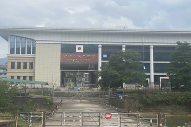 Một cửa khẩu ở Quảng Ninh lại tạm dừng hoạt động sau 2 ngày thông quan