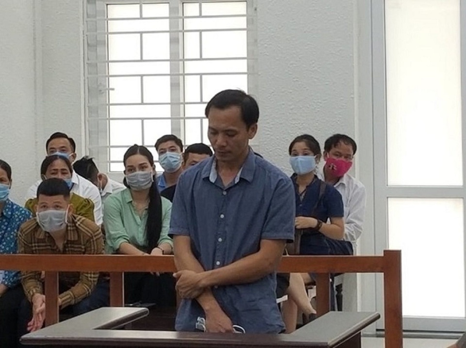 Để nhà xưởng cháy khiến 8 người tử vong, giám đốc lĩnh 6,5 năm tù - 1 Để nhà xưởng cháy khiến 8 người tử vong, giám đốc lĩnh 6,5 năm tù - 1
