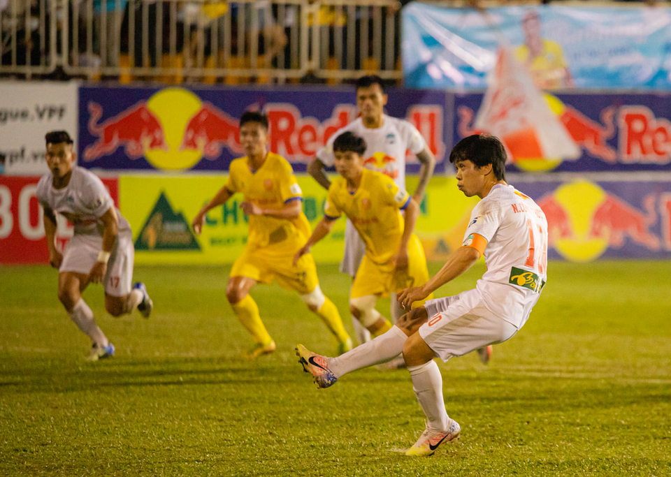 HA Gia Lai thắng nhờ penalty gây tranh cãi, Ban trọng tài nói gì? - 1 HA Gia Lai thắng nhờ penalty gây tranh cãi, Ban trọng tài nói gì? - 1