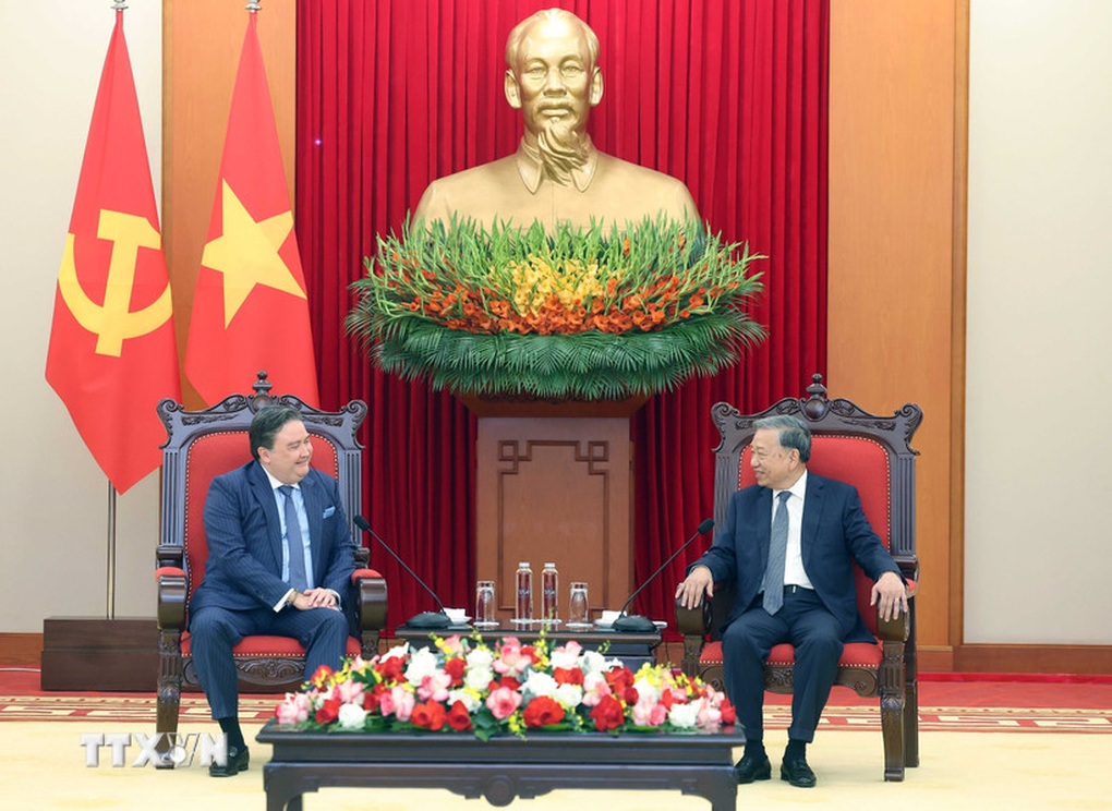 Tổng Bí thư: Việt Nam luôn coi Hoa Kỳ là đối tác có tầm quan trọng chiến lược - 1 Tổng Bí thư: Việt Nam luôn coi Hoa Kỳ là đối tác có tầm quan trọng chiến lược - 1