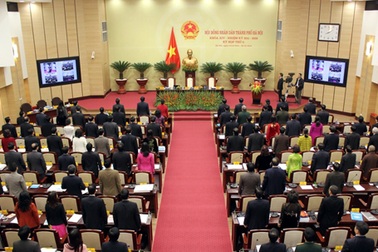 Cử tri Hà Nội: HĐND chỉ quyết những... "sự đã rồi" (!)