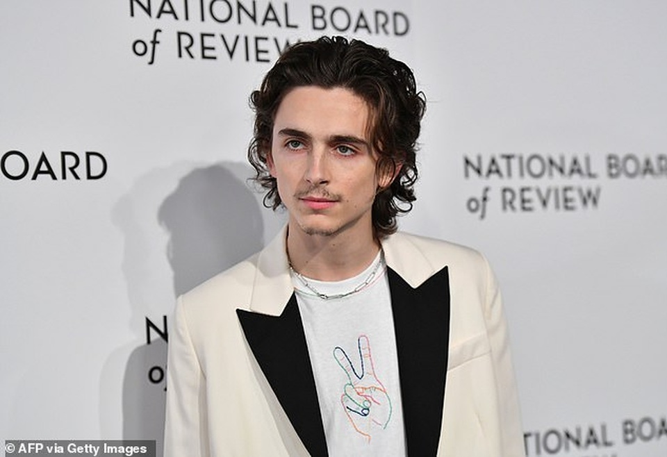 Cô gái có đôi chân dài 1m35 “tủi thân” vì chưa từng được mời khiêu vũ - 4