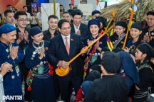 Thủ tướng Phạm Minh Chính kiểm tra công tác chuẩn bị Hội chợ Mùa Thu 2025