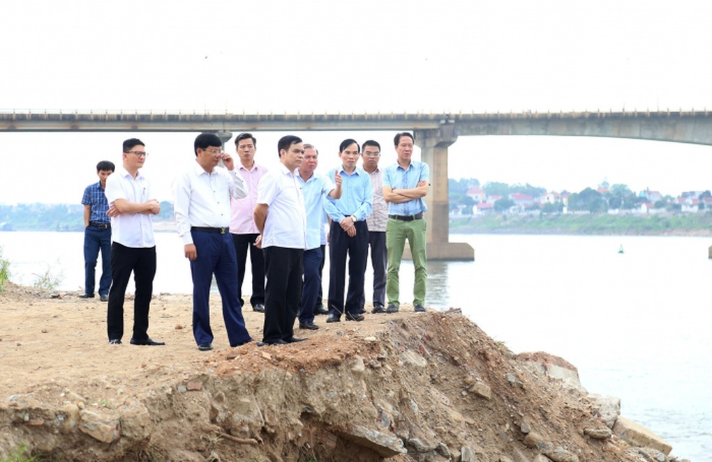 Trụ cầu Trung Hà nối Hà Nội - Phú Thọ trơ sắt thép: Chưa có phương án sửa - 3 Trụ cầu Trung Hà nối Hà Nội - Phú Thọ trơ sắt thép: Chưa có phương án sửa - 3
