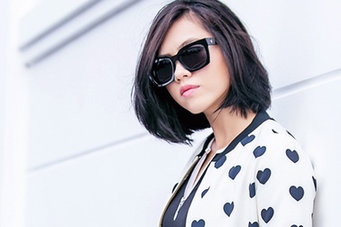 Á hậu Hoàng My “tái xuất”đầy tươi trẻ