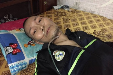 Bị xẹp phổi, chàng trai trẻ chấp nhận chết vì không còn tiền đi bệnh viện