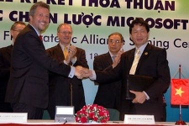 Microsoft sẽ hỗ trợ ĐH FPT trong đào tạo 
