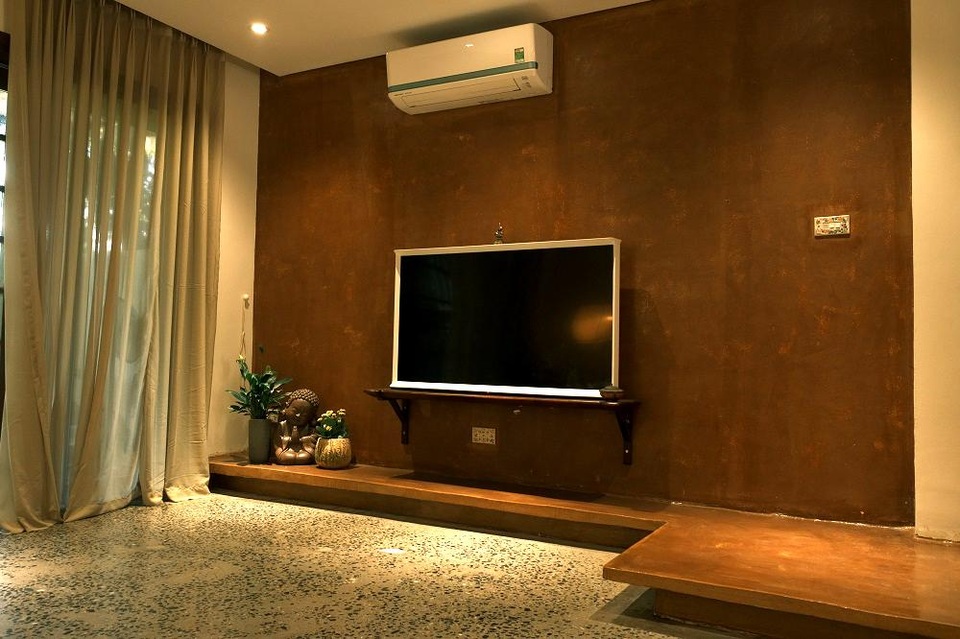 Ngỡ ngàng với ngôi biệt thự được thiết kế từ nội thất bị cháy - 6 Ngỡ ngàng với ngôi biệt thự được thiết kế từ nội thất bị cháy - 6