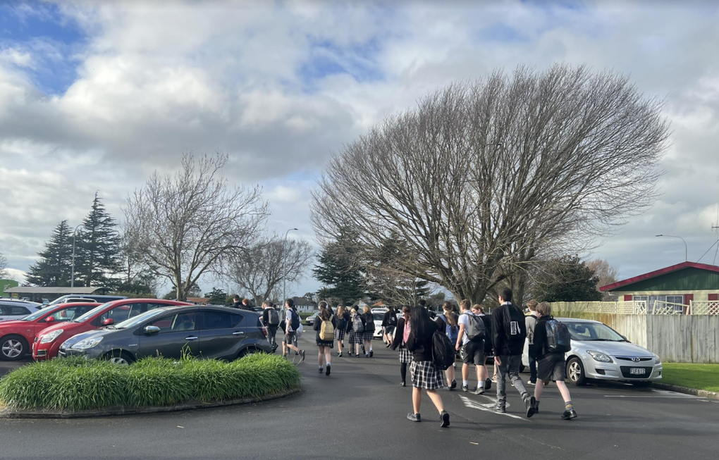 Nữ sinh 14 tuổi nhận học bổng Chính phủ New Zealand - 3