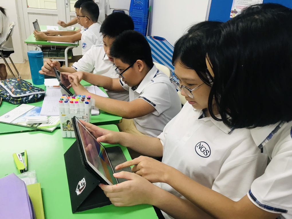 Phải học tiếng Anh liên kết vì chương trình của Bộ không đủ kiến thức? - 1 Phải học tiếng Anh liên kết vì chương trình của Bộ không đủ kiến thức? - 1