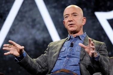 Ông chủ Amazon nghỉ hưu với khối tài sản "khủng"