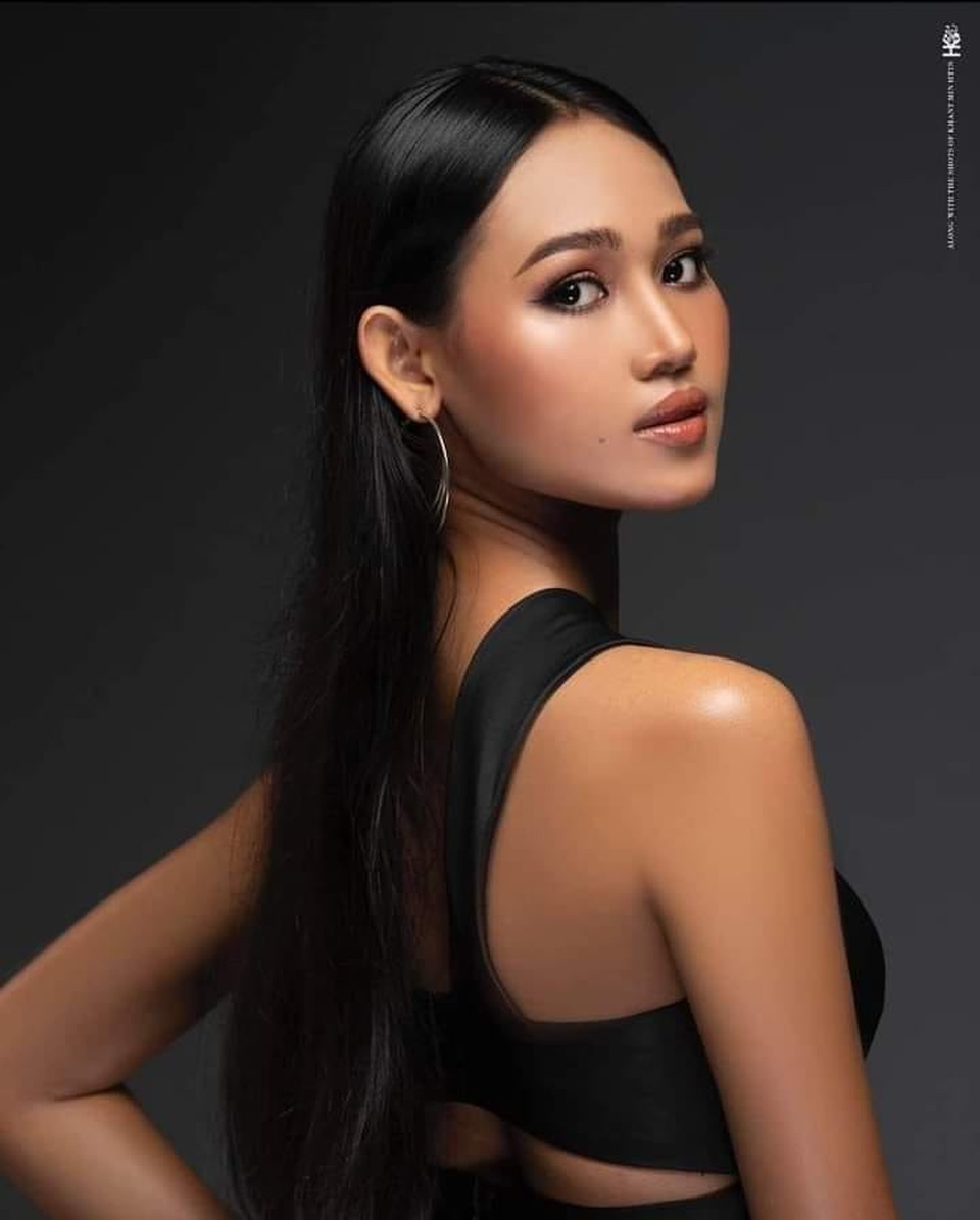 Hoa hậu bị lộ ngực tại Hoa hậu Hòa bình Thế giới dự định không về nước - 13 Hoa hậu bị lộ ngực tại Hoa hậu Hòa bình Thế giới dự định không về nước - 13