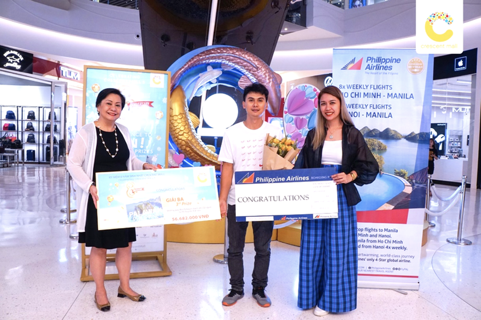 Lễ trao giải vàng cho các khách hàng may mắn tại Crescent Mall - 3