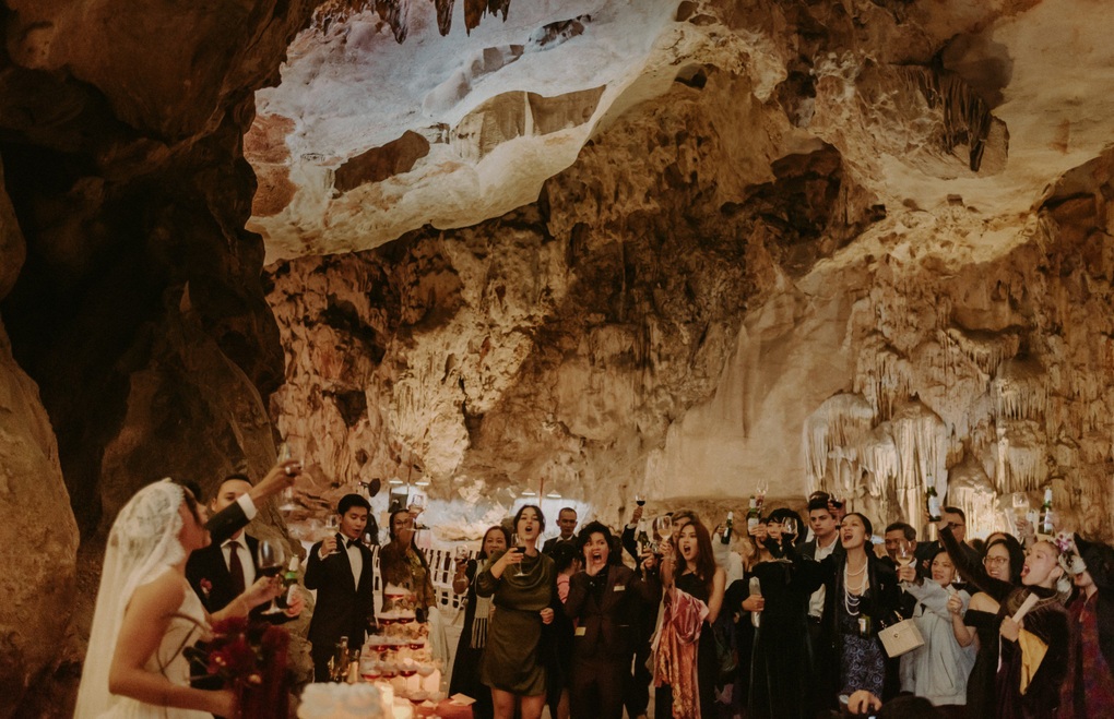 Độc đáo lễ cưới tổ chức trong hang động ở Quảng Ninh - 5