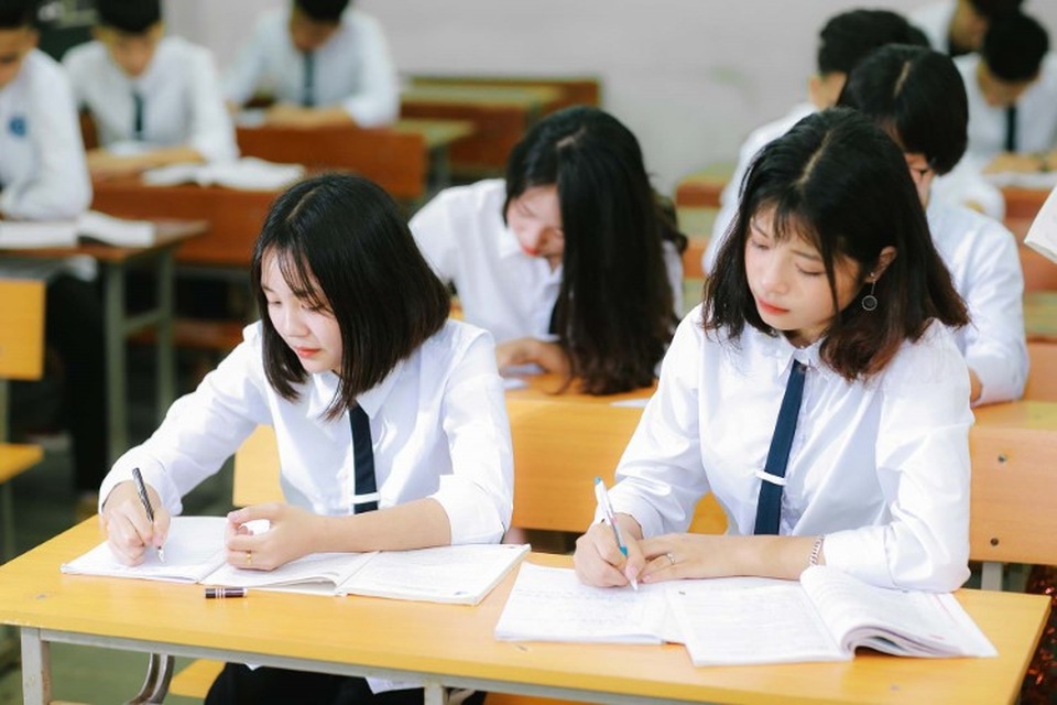Bổ sung môn ngoại ngữ khi xét học sinh giỏi: Đánh giá năng lực toàn diện - 2 Bổ sung môn ngoại ngữ khi xét học sinh giỏi: Đánh giá năng lực toàn diện - 2