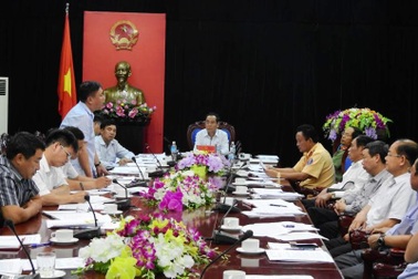 Triệu tập cuộc họp bàn cách dẹp nạn cát tặc trên sông Đà