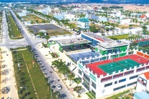 Hệ lụy buồn sau sốt đất ở miền Trung